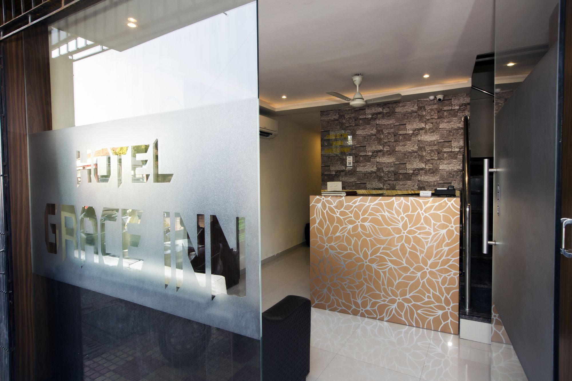 Hotel Grace Inn Bombay Exterior foto